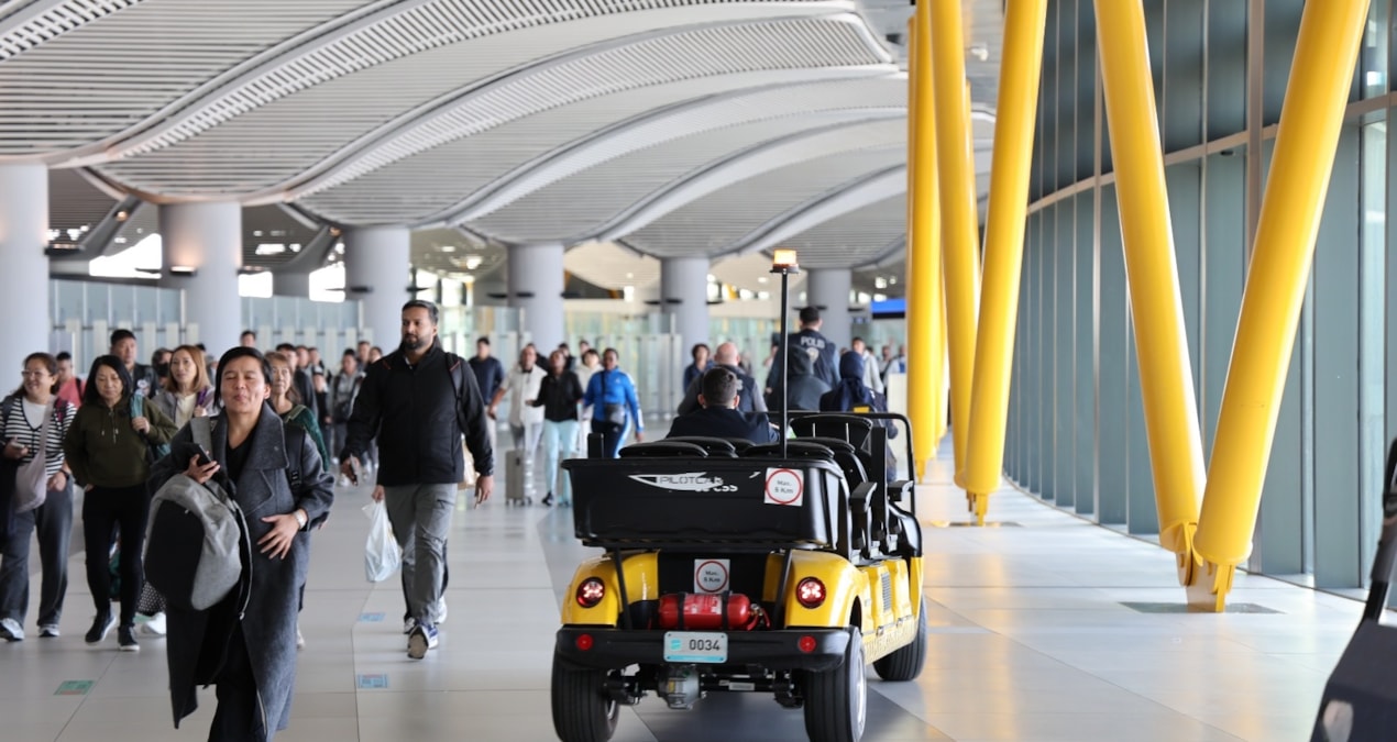 İstanbul Havalimanı’nda yeni dönem başladı: Pasaport kontrol noktasına kadar götürecek